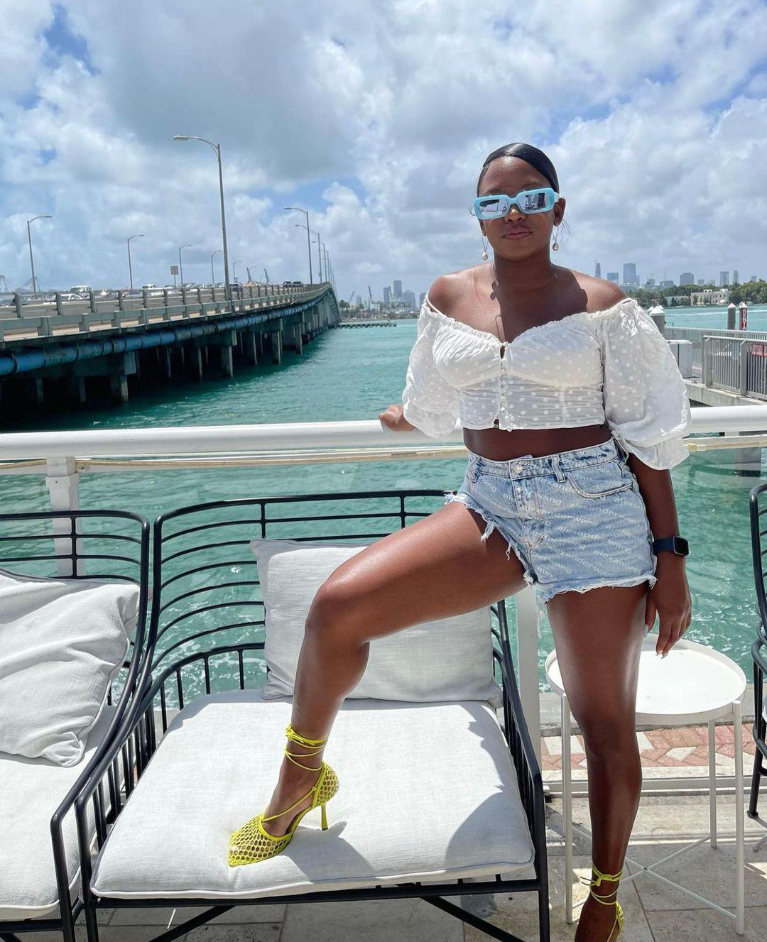 ALEXANDER WANG Bite Shorts In Nude