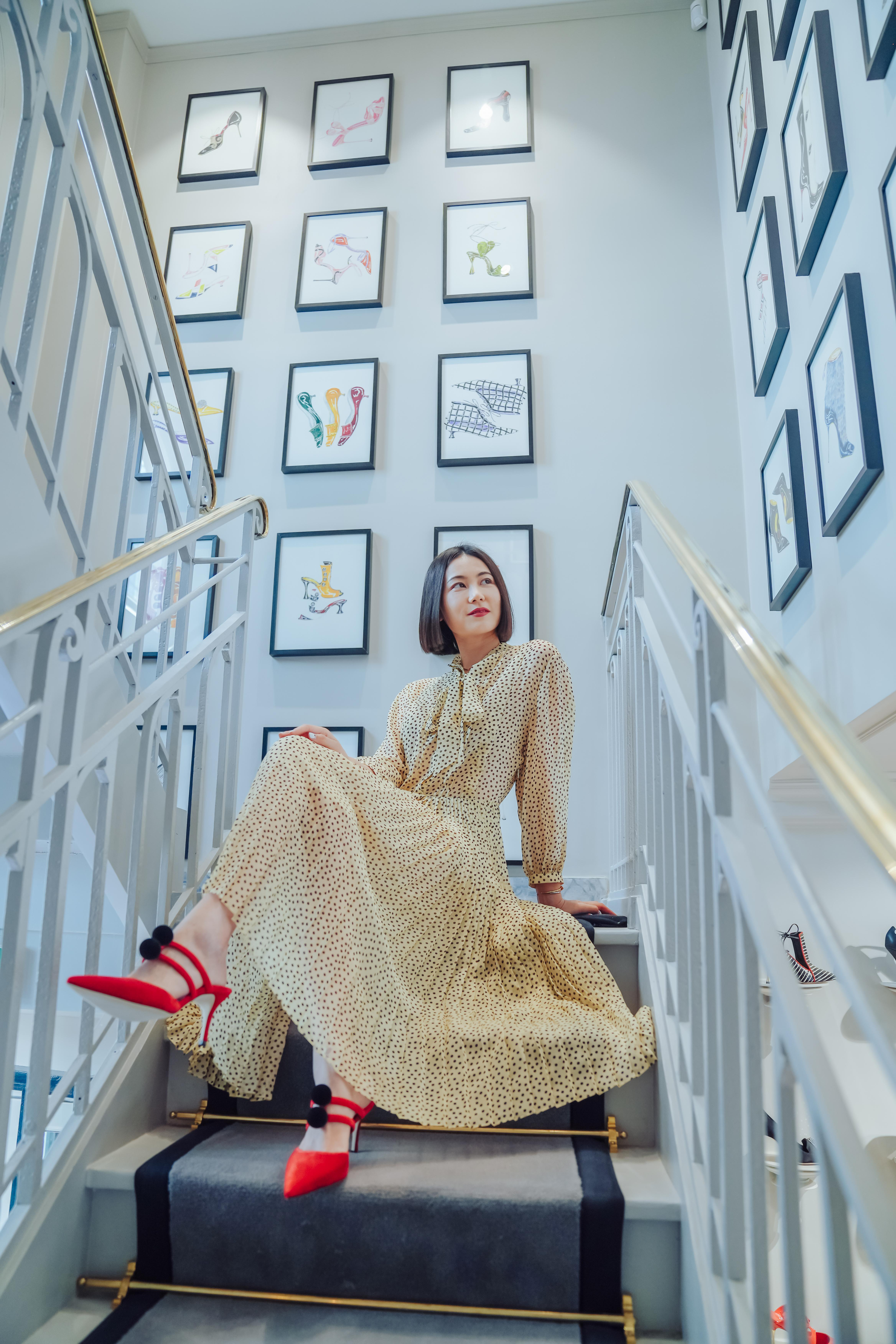 MANOLO BLAHNIK Maysale Suede Buckle Mules In Blue 4326