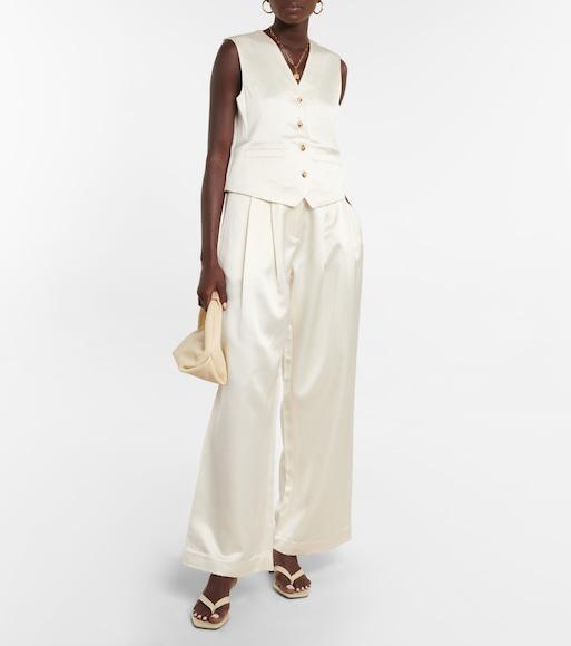 TOTÊME The Flip Flop Cream Crocodile-effect Leather Sandals In Sand Croco