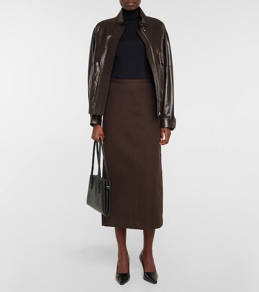 THE ROW Square Toe Smooth Calfskin Leather Pumps In Black