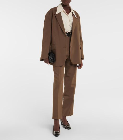 ROGER VIVIER Black Leather Ballet Flats