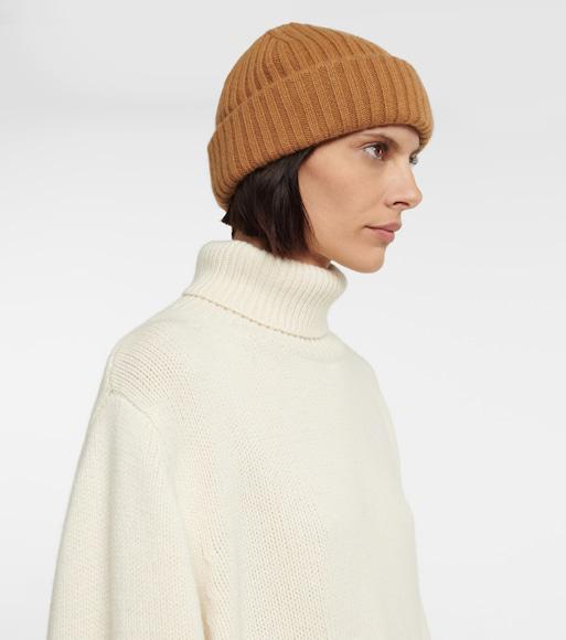 TOTÊME The Mid Heel Suede Boot Beige