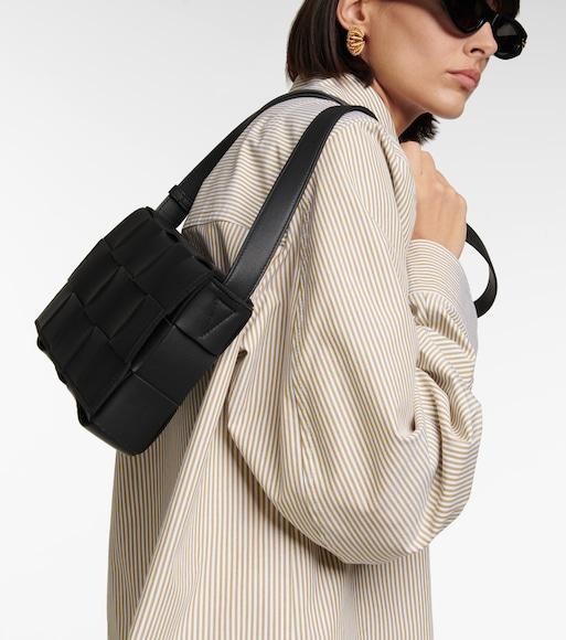 BOTTEGA VENETA Small Cassette In Black