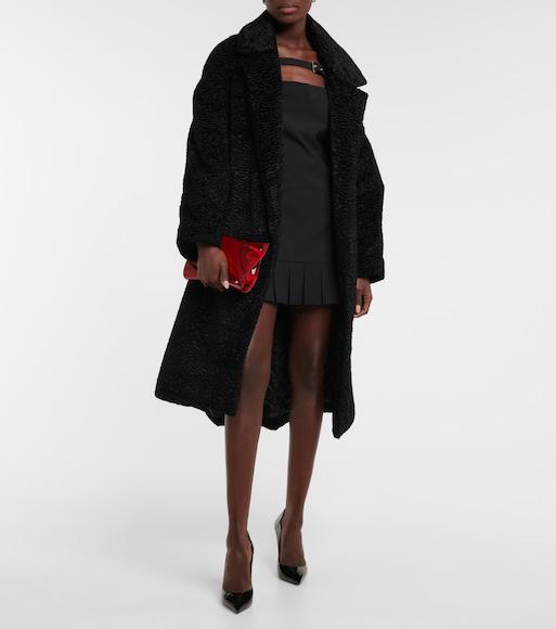 CHRISTIAN LOUBOUTIN Hot Chick Black Patent Leather Pumps