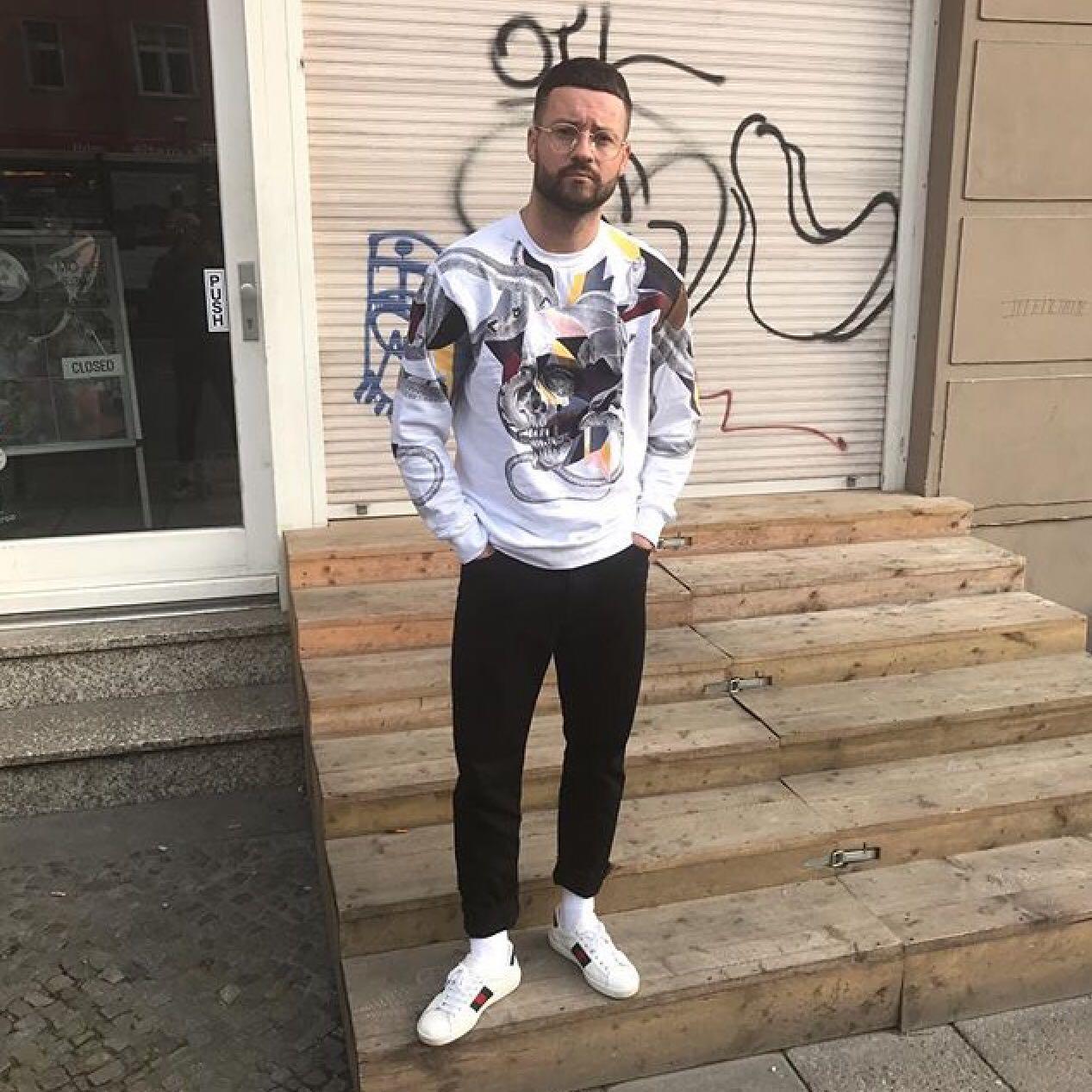 GUCCI Men's New Ace Embroidered Low-top Sneakers In Bianco