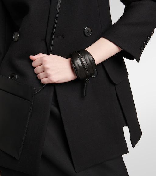 THE ROW Square Toe Smooth Calfskin Leather Pumps In Black