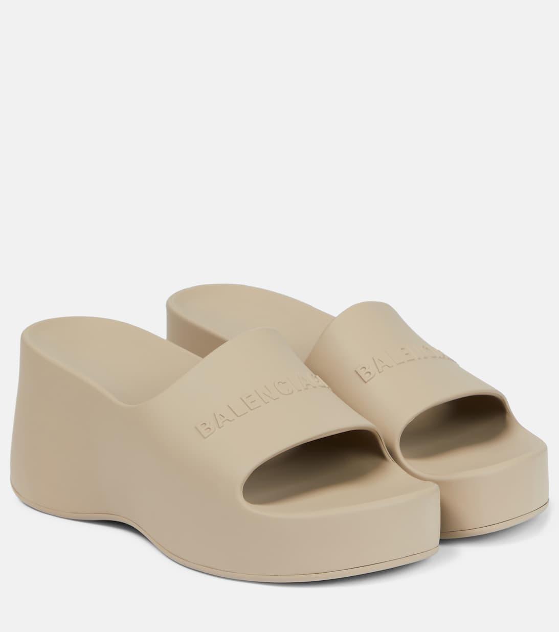 BALENCIAGA Logo-embossed Rubber Flatform Slides In Taupe