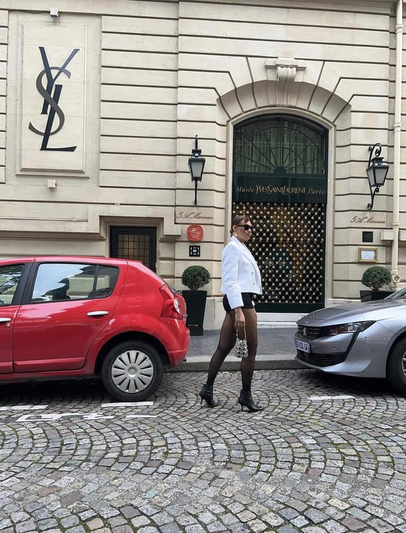 TOM FORD Hendrix Floral Stretch Silk Satin Pajama Shorts In Off White Black