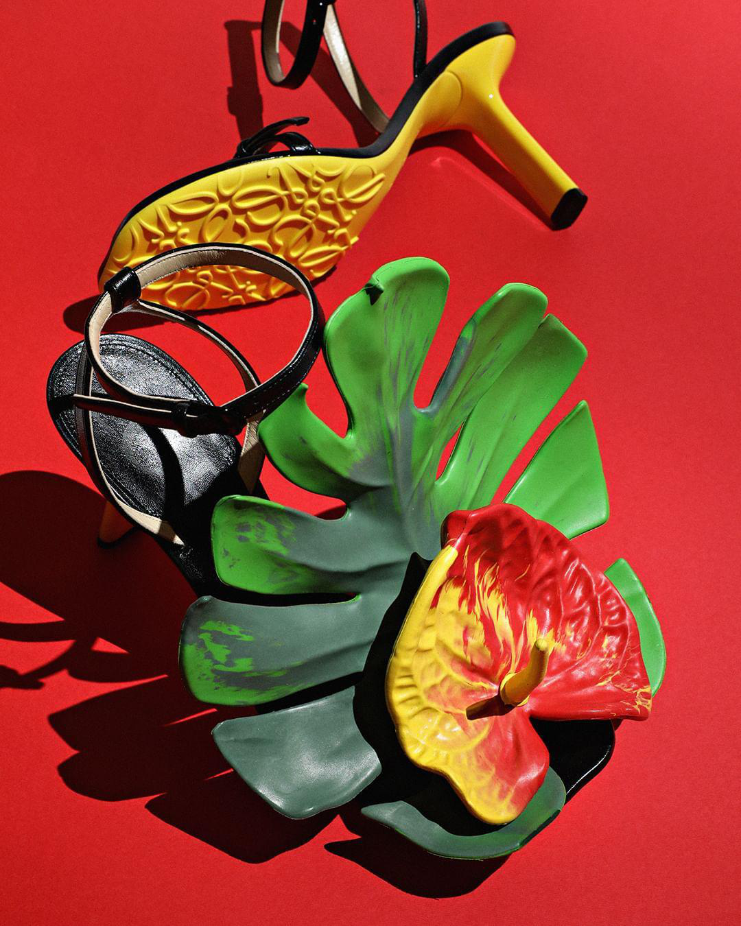 LOEWE Petal Monstera Leather Sandals In Black