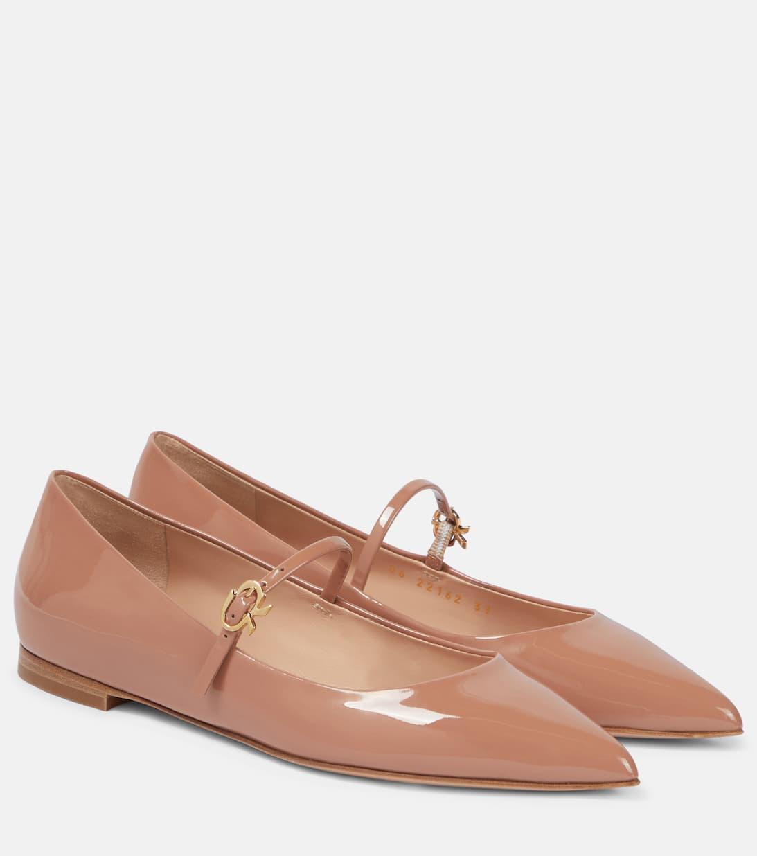 GIANVITO ROSSI Vernice Patent-leather Mary Jane Point-toe Flats In Praline