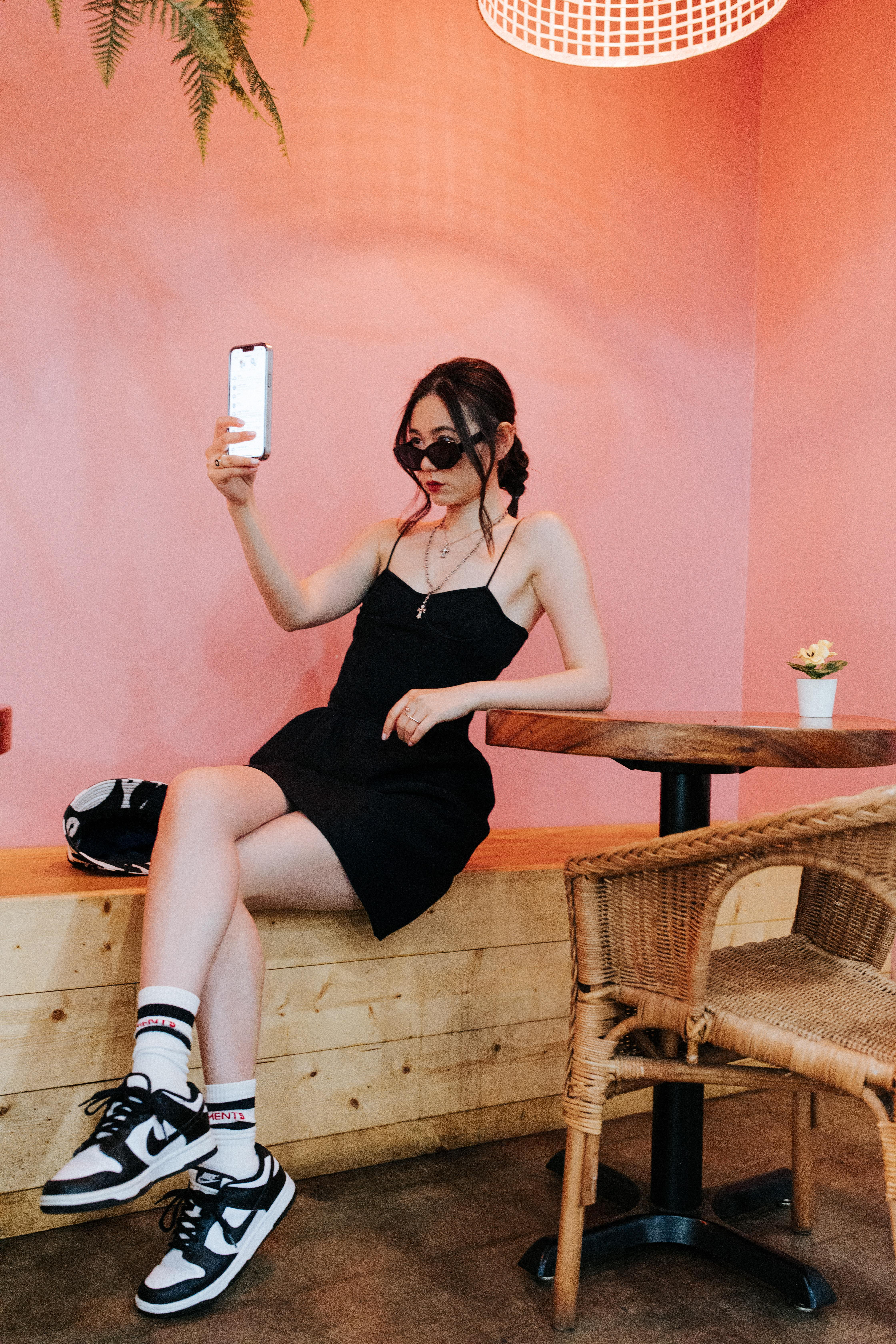 NIKE Dunk Low Twist Leather Sneakers In Black