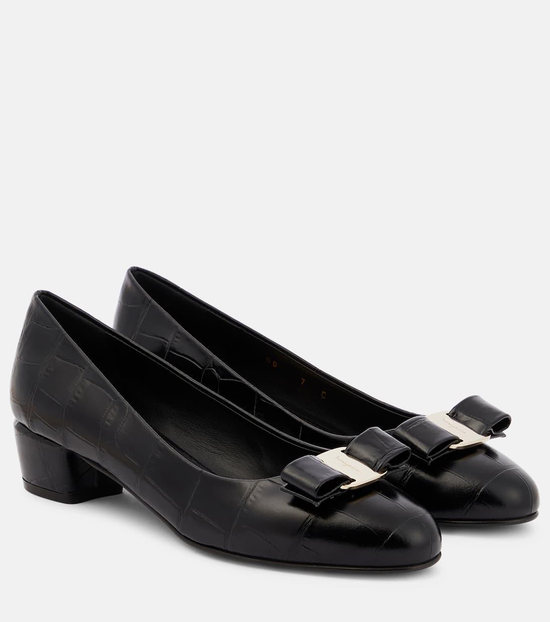 FERRAGAMO Vara Soft' Pumps In Black