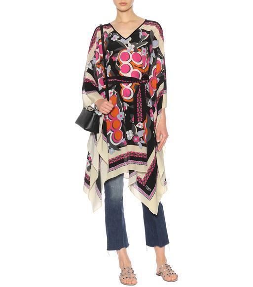 VALENTINO GARAVANI Flat Sole Rockstud Leather Sandals In A76 Candy Rose