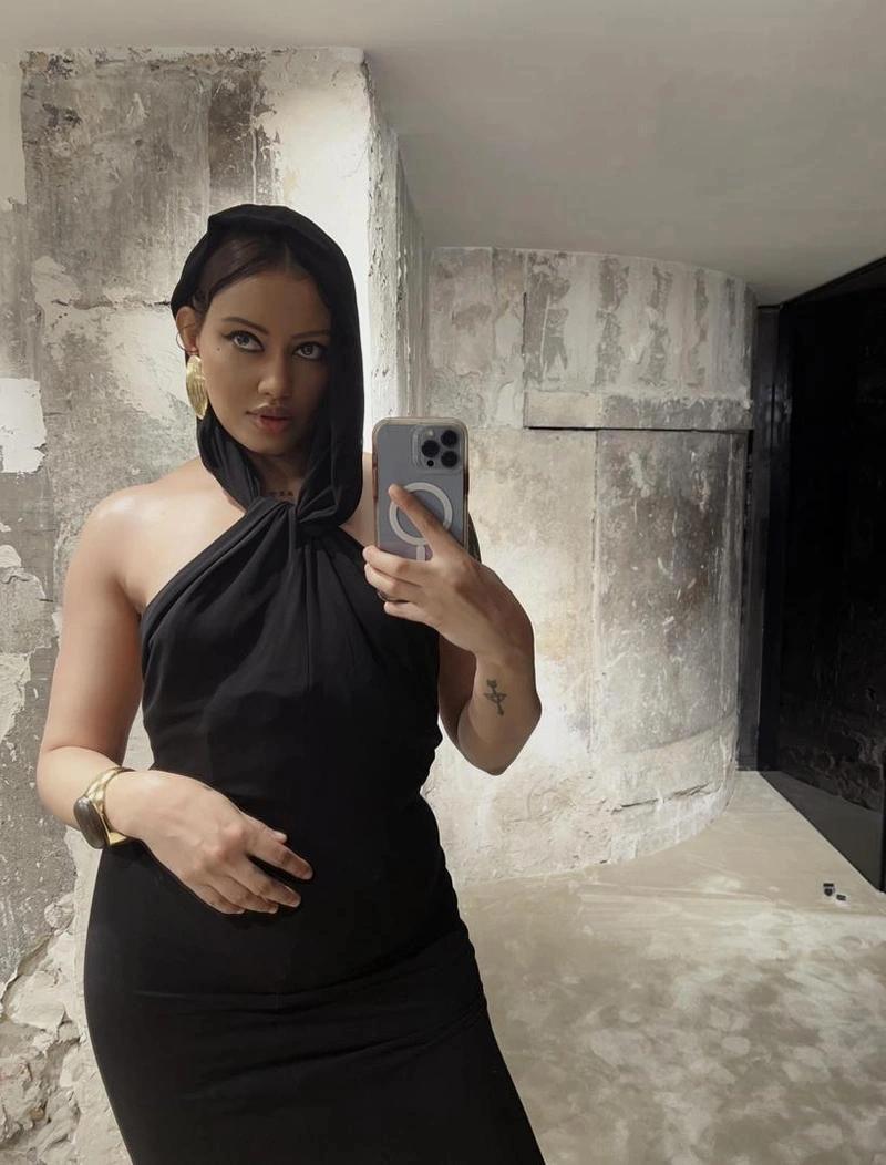 SAINT LAURENT Curvy Square Curved-corners Earrings In Gold