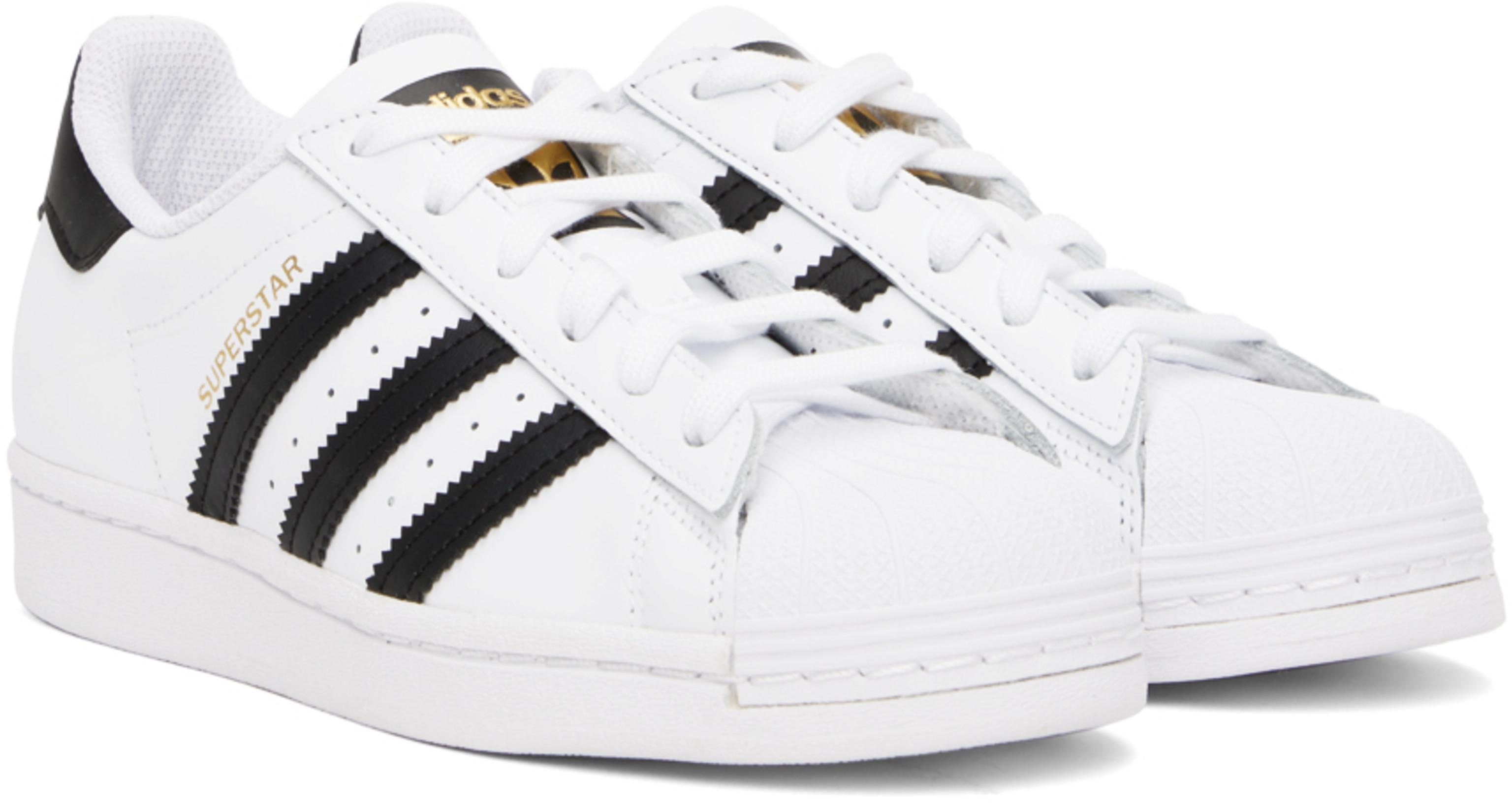 ADIDAS ORIGINALS Superstar In White