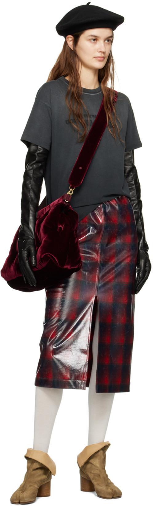 MAISON MARGIELA Elevated Black T-shirt With Distressed Detailing And Signature Logo