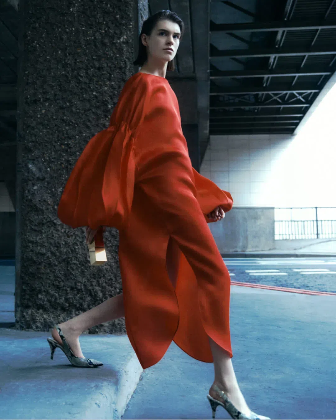 KHAITE Zelma Balloon-sleeve Silk Midi Dress In Fire Red