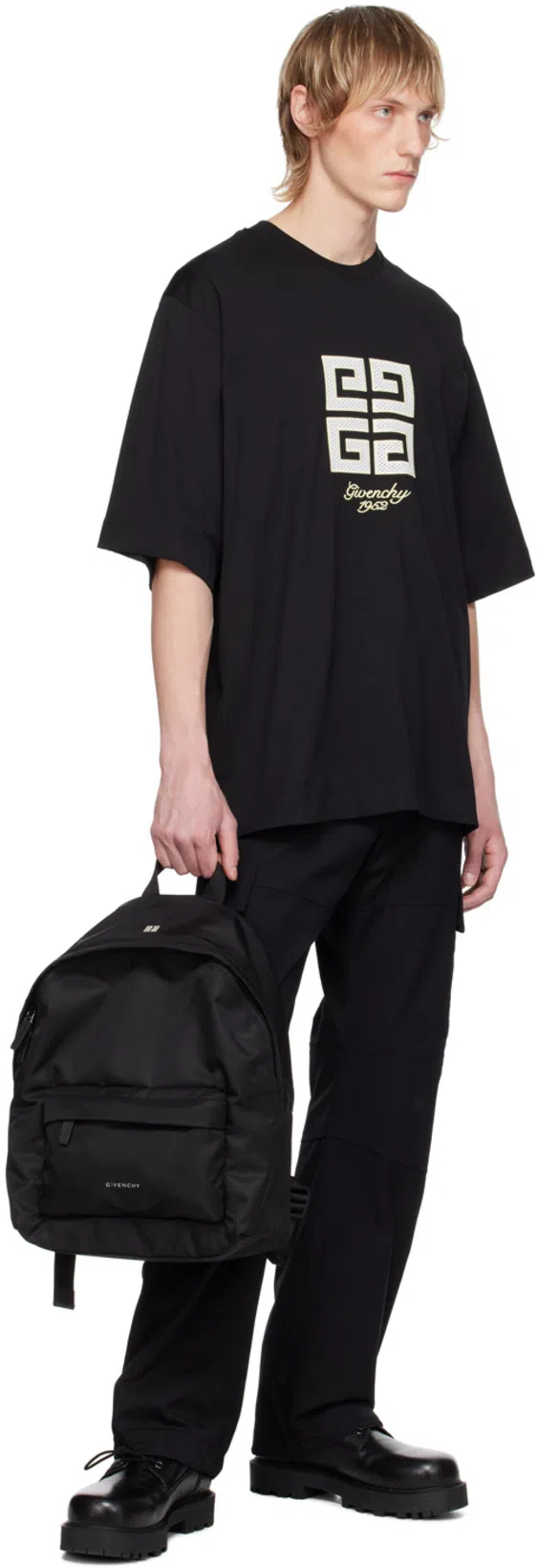 GIVENCHY New Studio Fit Oversize Logo Graphic T-shirt In Black