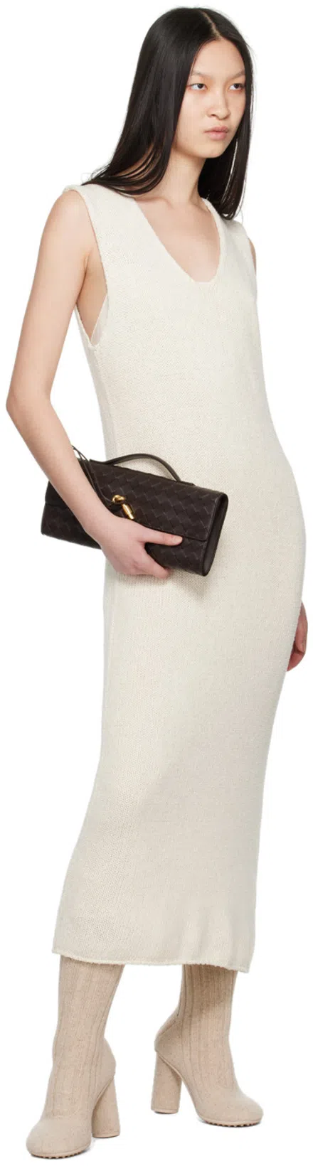 BOTTEGA VENETA Women Leather Andiamo Clutch With Intrecciato Motif In Black