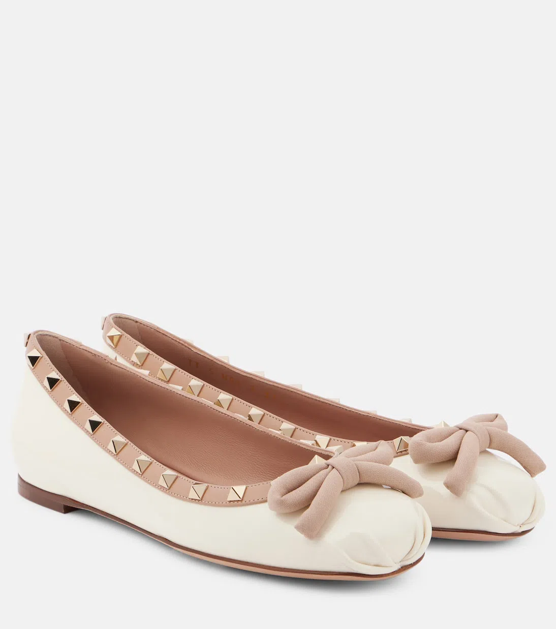 VALENTINO GARAVANI Valentino Rockstud Patent Ballerina Flat In White