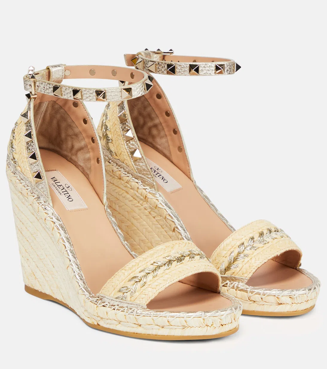 VALENTINO GARAVANI Garavani Rockstud Leather Espadrille Wedge Sandals In Saddle Brown Natural