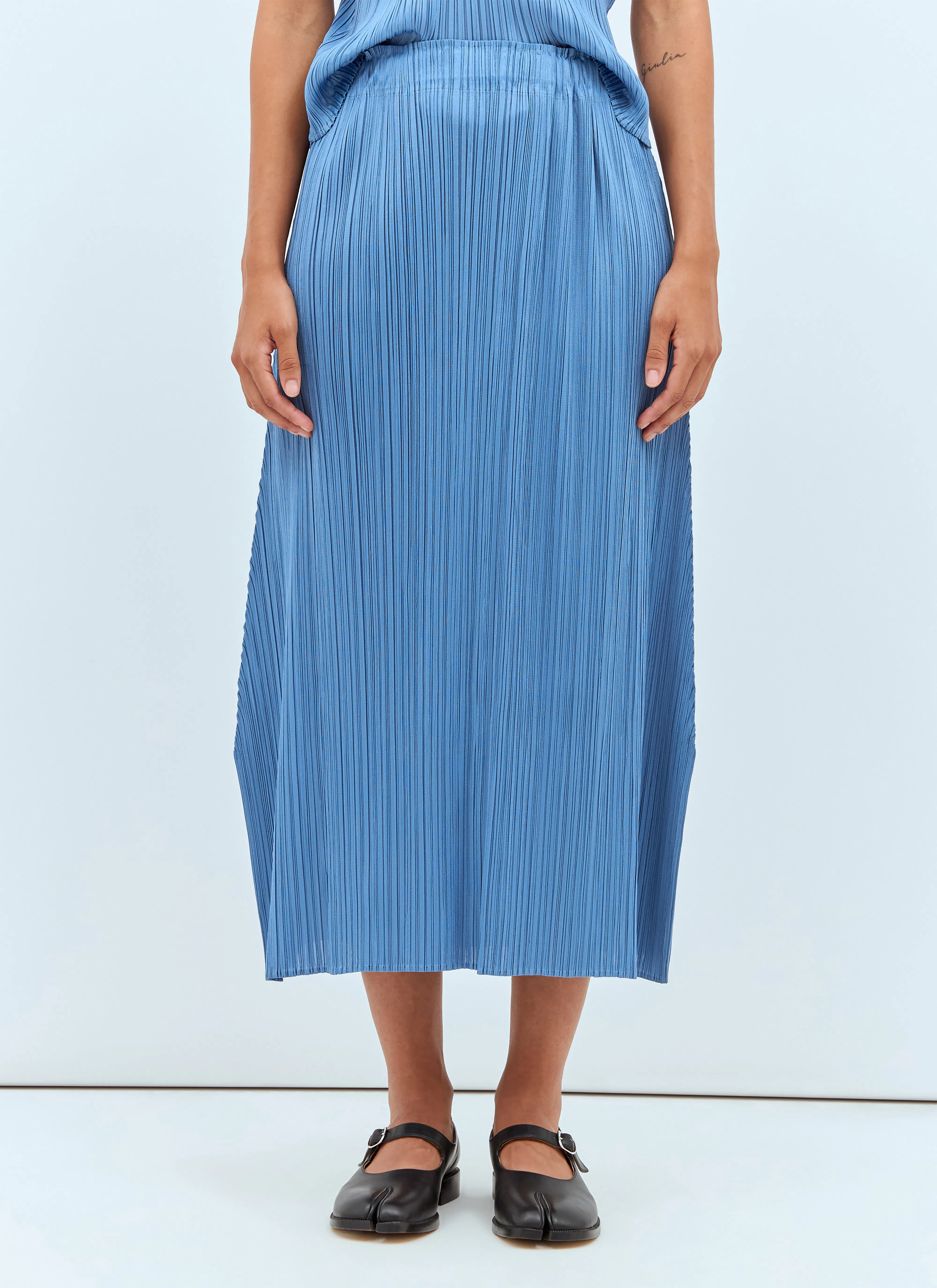 MAISON MARGIELA Bovine Leather Mary Jane Pumps With Sheepskin Detailing And Elegant Buckle Closure In Black