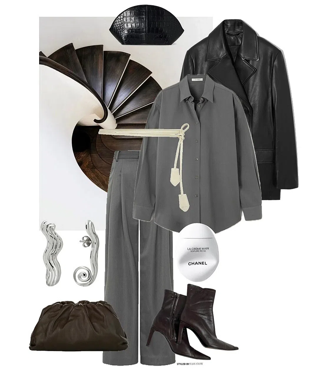 BOTTEGA VENETA Women Leather Andiamo Clutch With Intrecciato Motif In Black