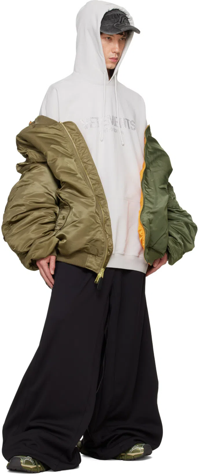 BALENCIAGA Men's 3xl Sneaker  In Dark Green/light Beige In Dark Green Light Beige