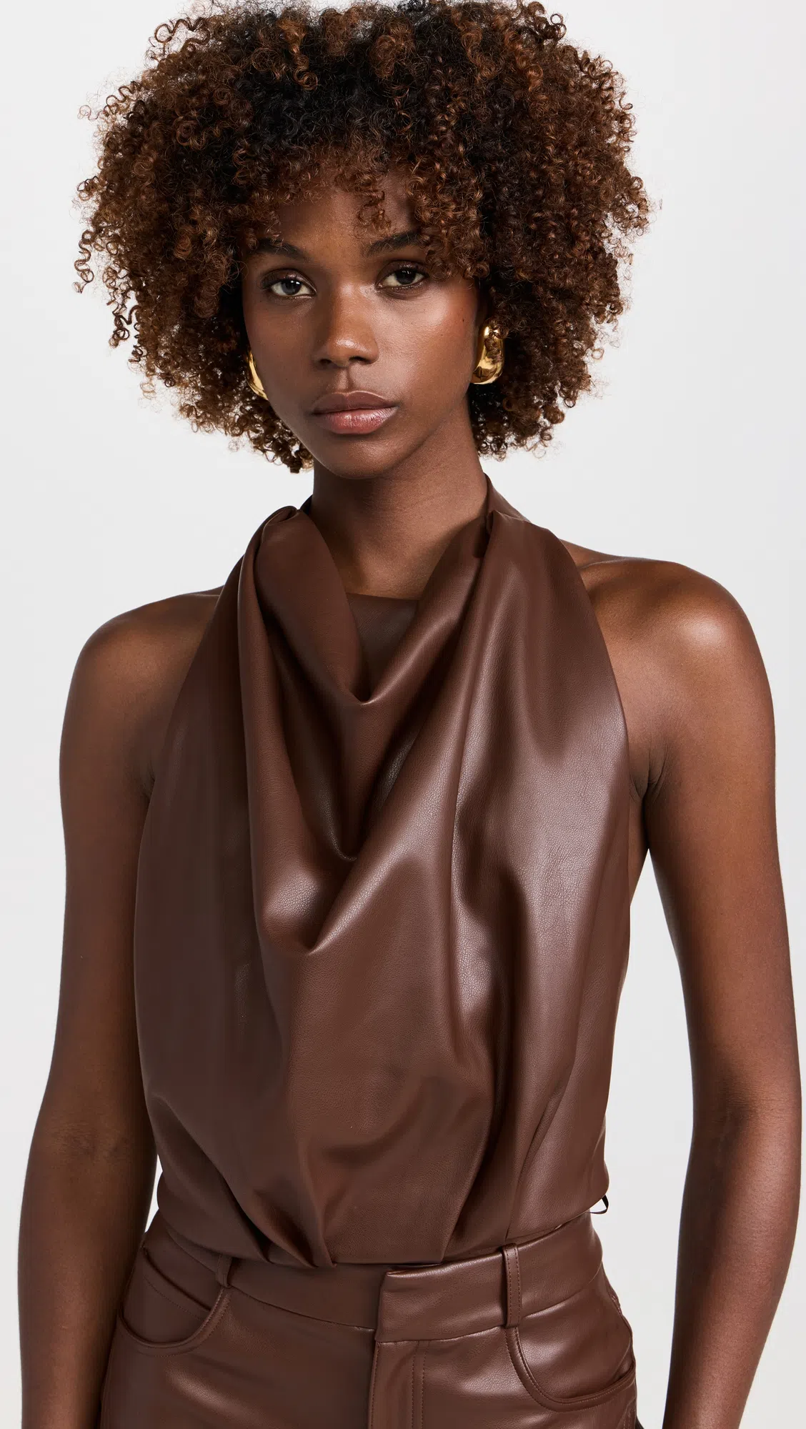 CULT GAIA Ubah Shell Leather Clutch Bag In 象牙色