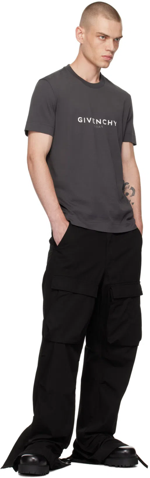 GIVENCHY T-shirt In Grey