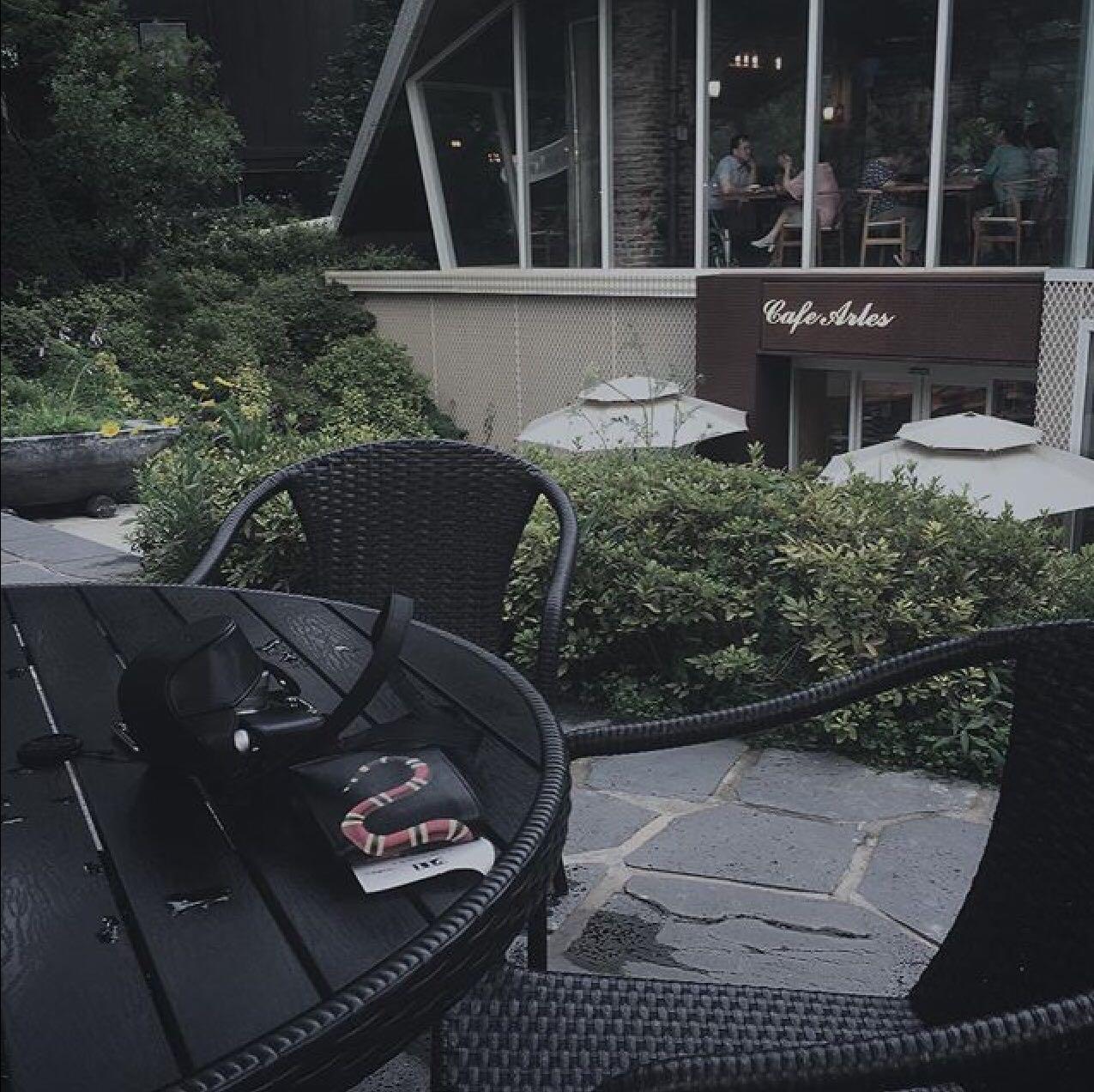 GUCCI Men's New Ace Embroidered Low-top Sneakers In Bianco