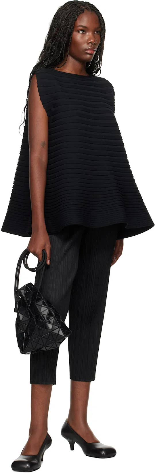 BAO BAO ISSEY MIYAKE Geometric-panelled Wring Bucket Bag In Black