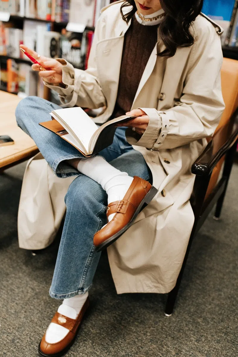 MIU MIU Women's Two-tone Leather Loafers | Size It 40 | 5d773df020aze Color F031w In Brown/natural