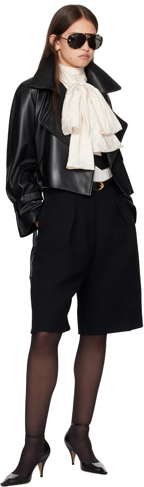 JACQUEMUS Bermuda Pleated Shorts In Black