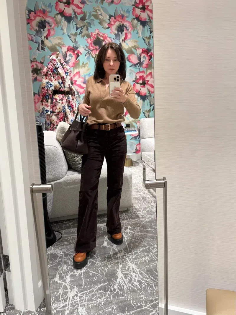 MIU MIU Cut-out Logo Leather Belt In Brown