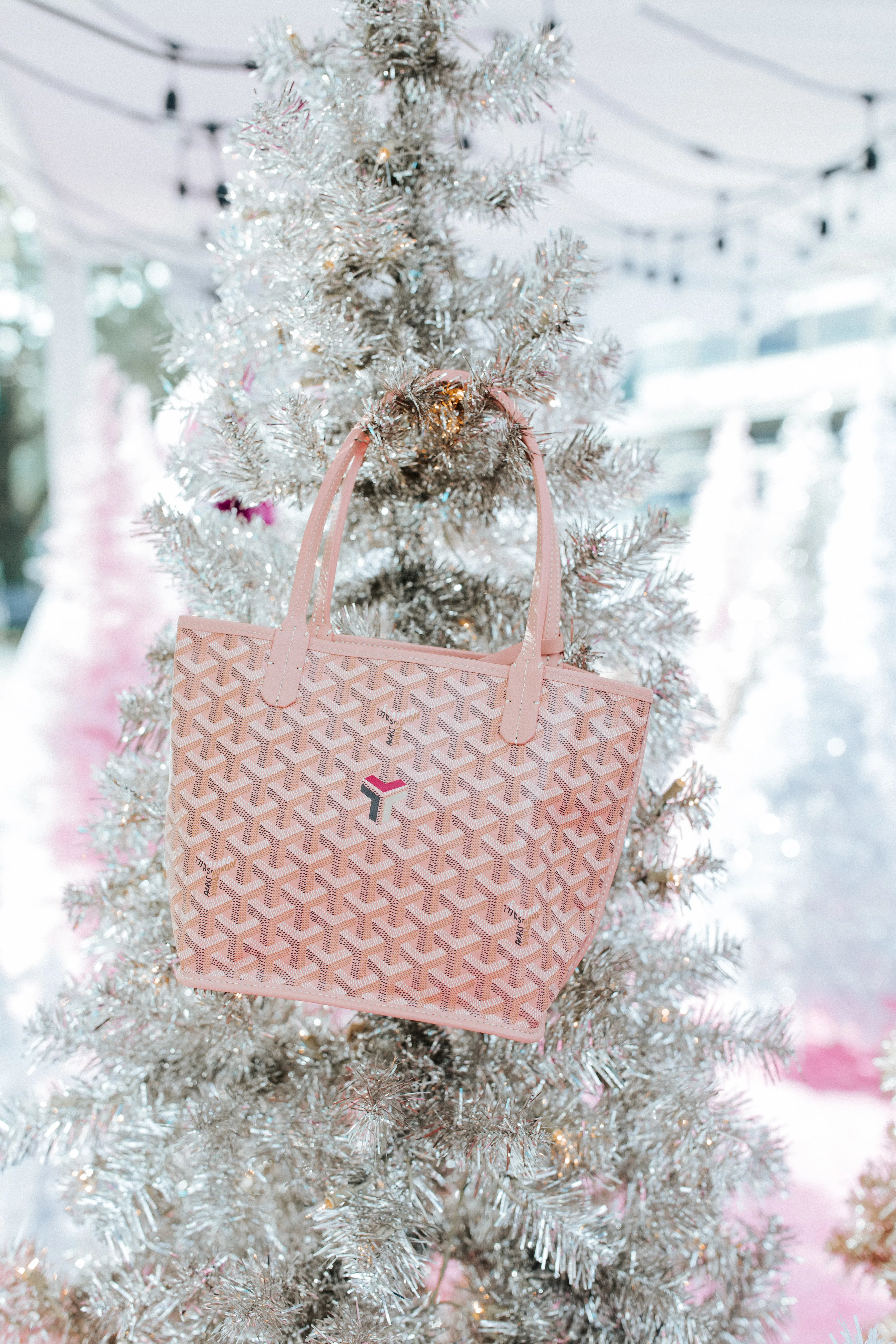 NUFACE ® Trinity+ Smart Advanced Facial Toning Device Starter Kit