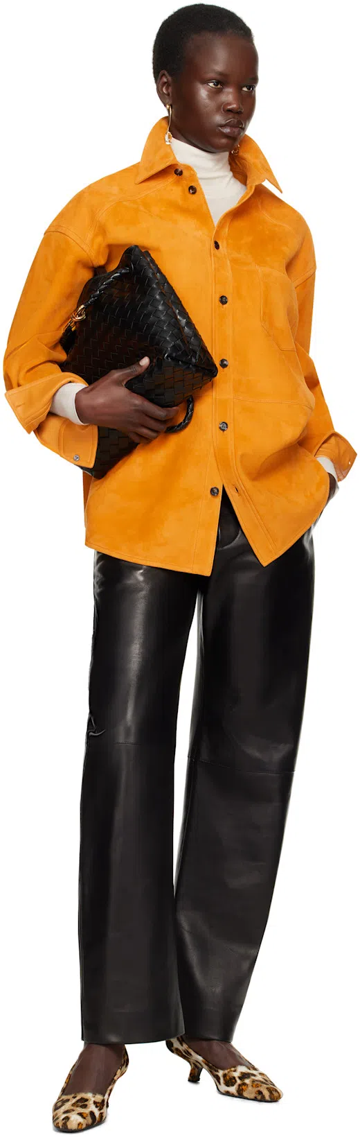 BOTTEGA VENETA East-west Andiamo Leather Top Handle Bag In Black