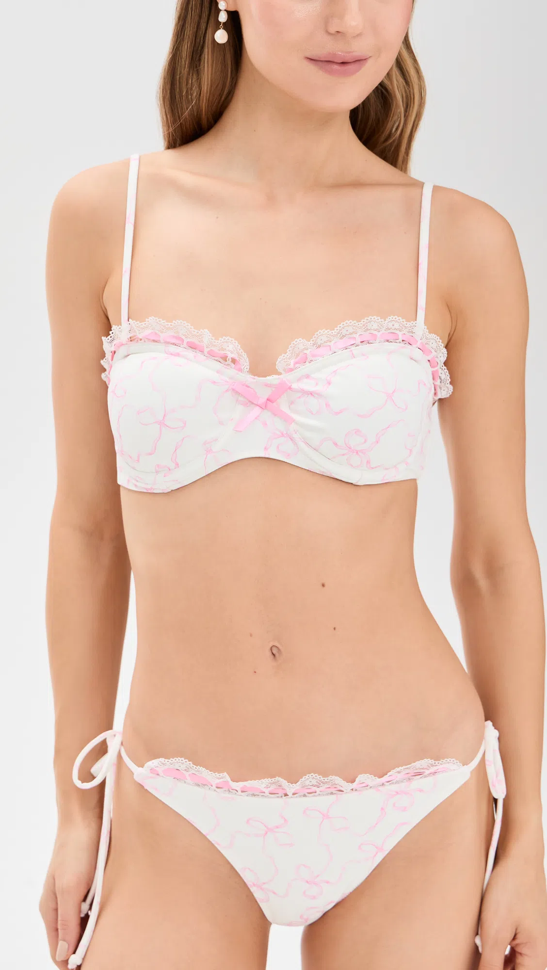 CULT GAIA Ubah Clutch Wheat