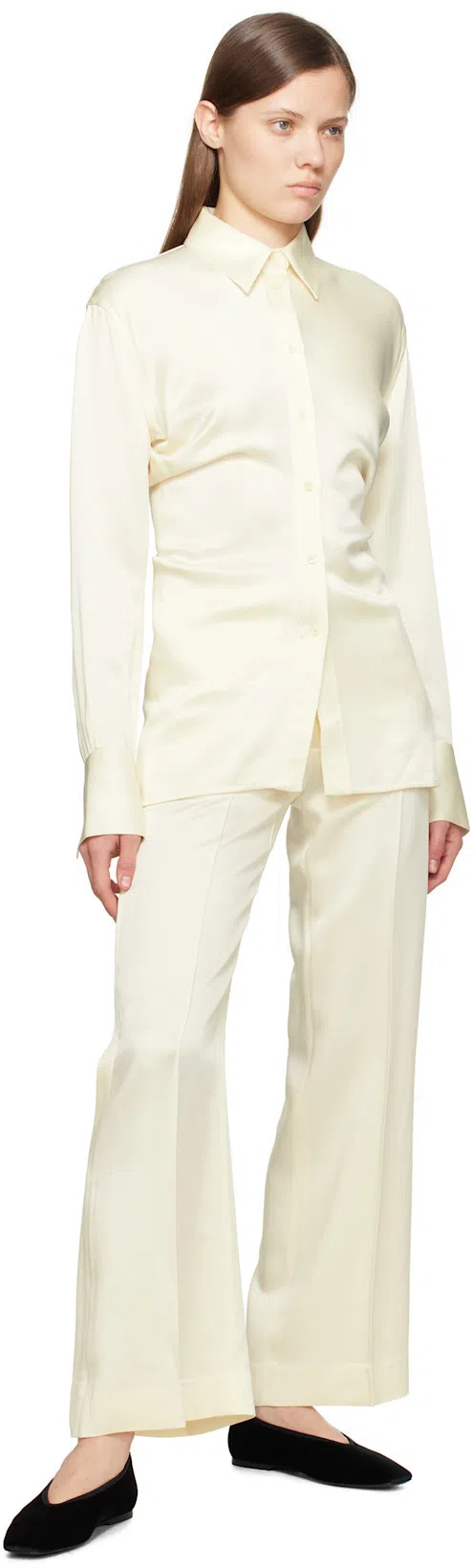 TOTÊME Minimalist Velvet Ballerinas In Black