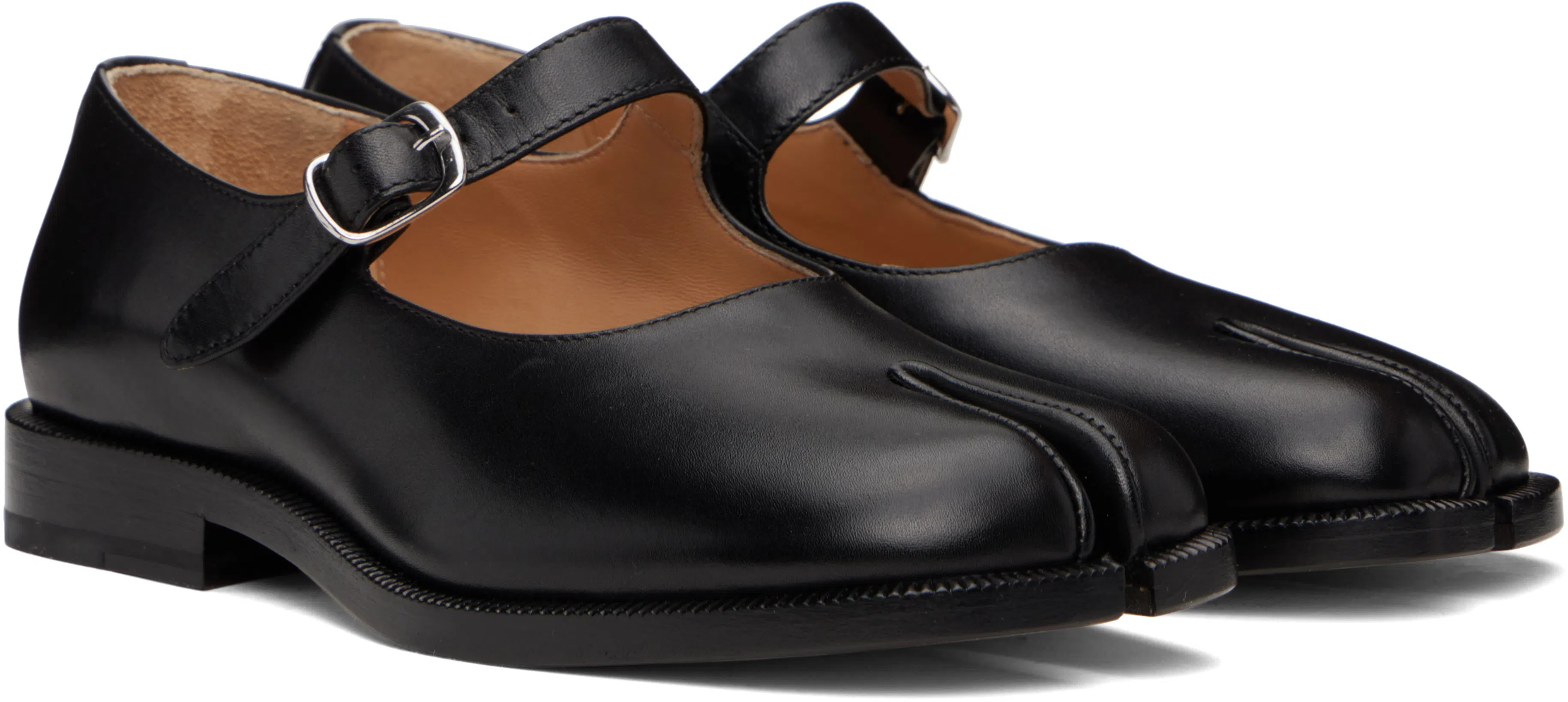 MAISON MARGIELA Bovine Leather Mary Jane Pumps With Sheepskin Detailing And Elegant Buckle Closure In Black