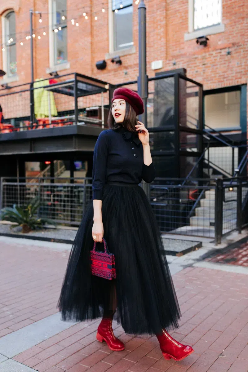 FRAME Asymmetric Gathered Cotton-seersucker Dress In Noir