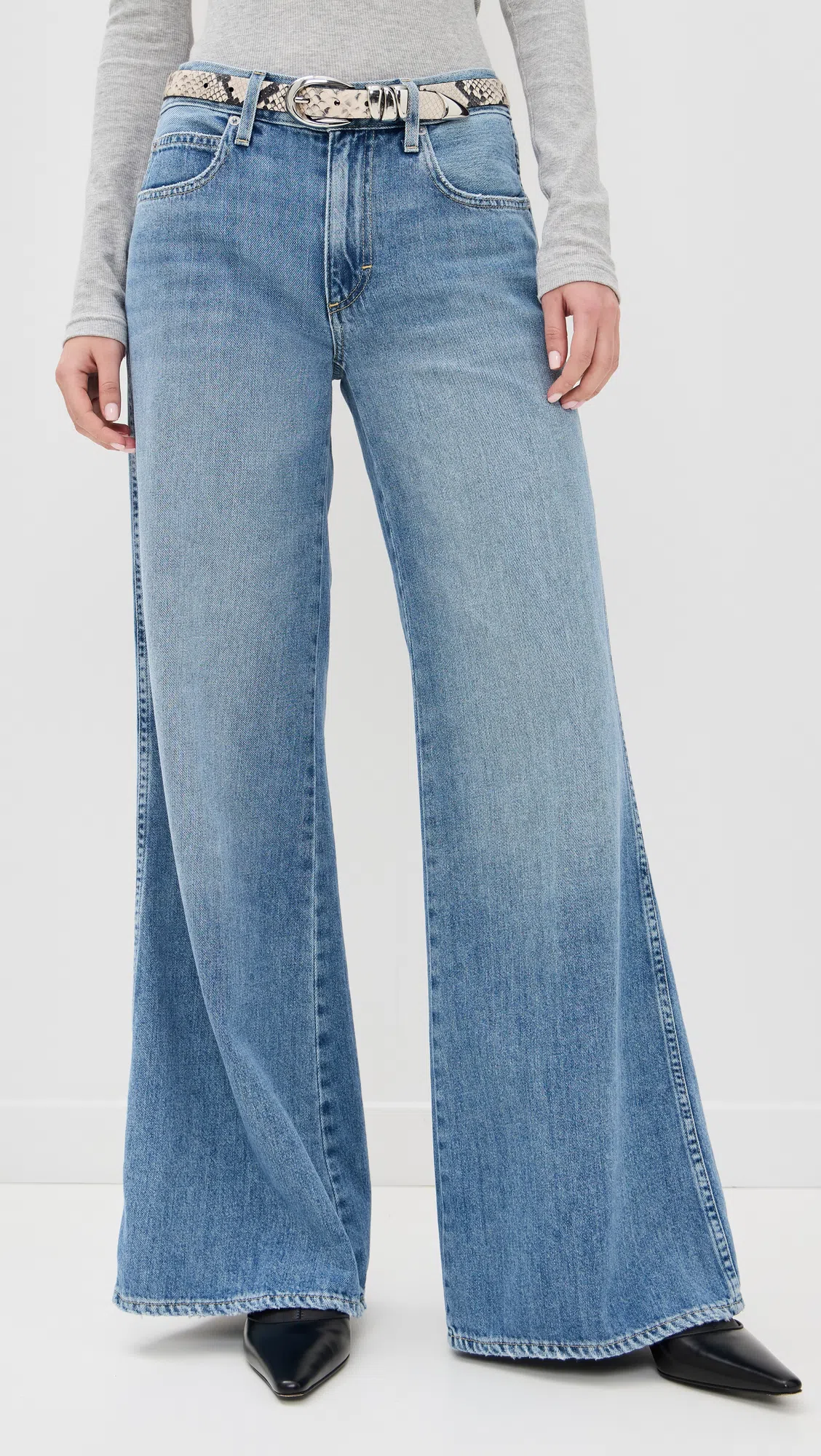 AMO Faith Flare Jeans Maverick