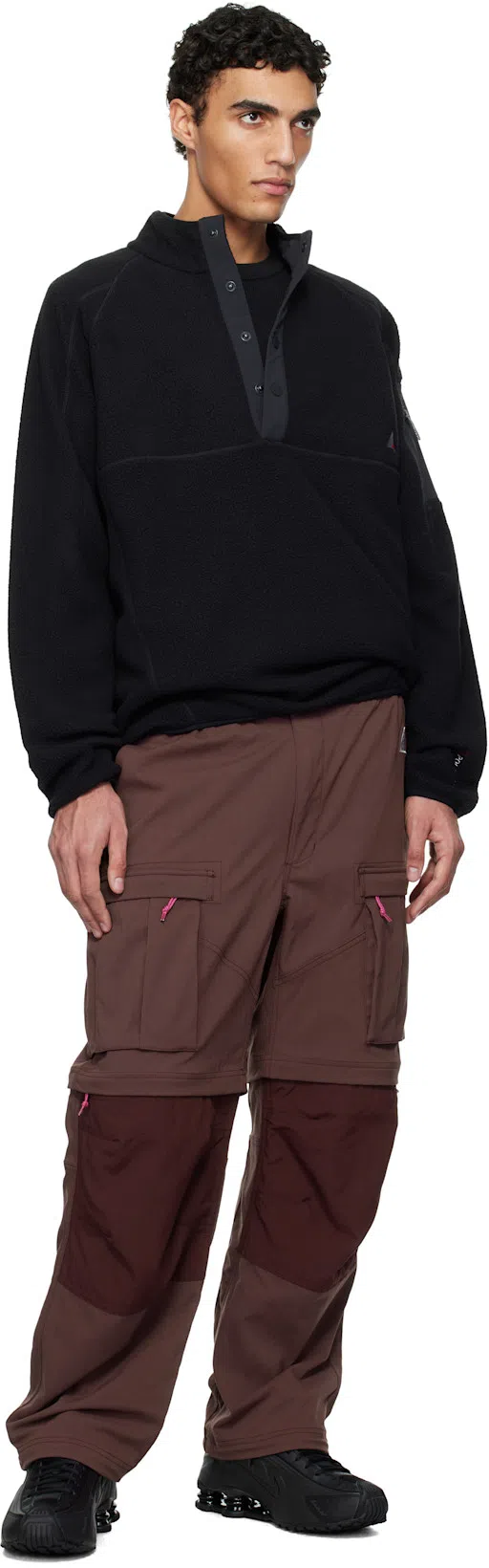 NIKE Wmns Shox R4 Sneakers Black