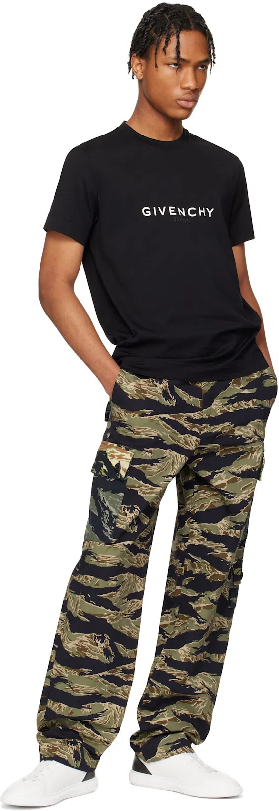 GIVENCHY Logo Print Cotton T-shirt In Black