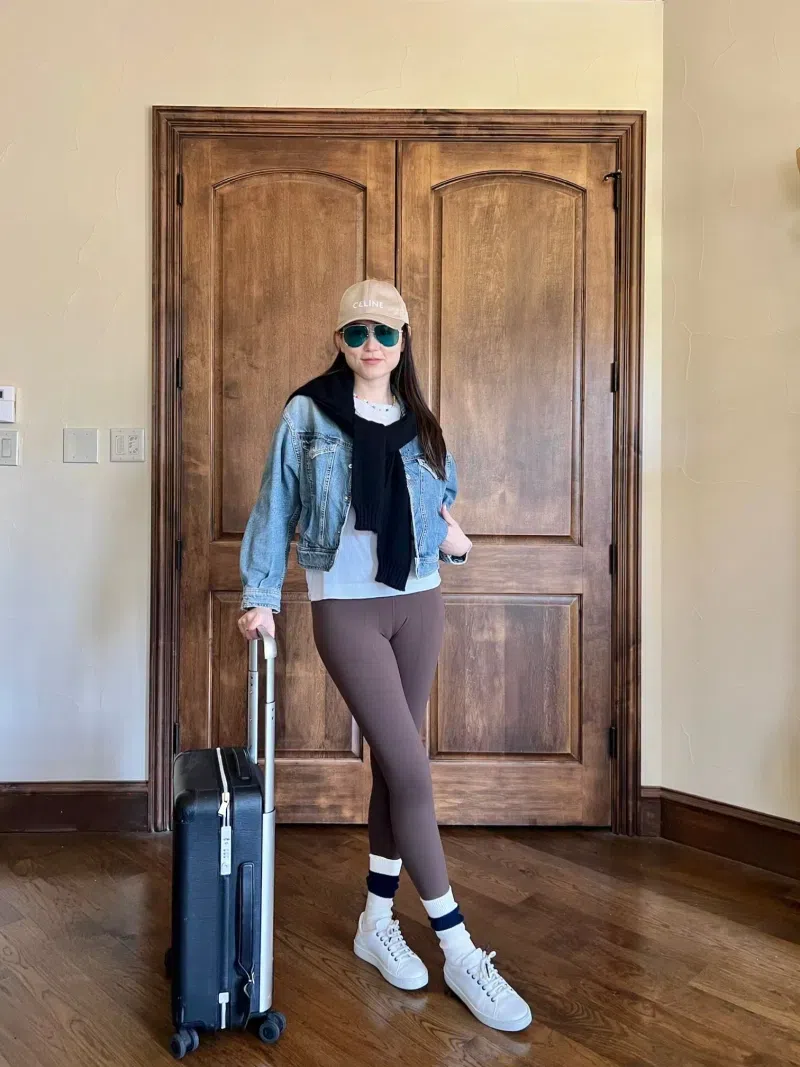 THE ROW Stepny Wool-cashmere Blend Jumper In Black