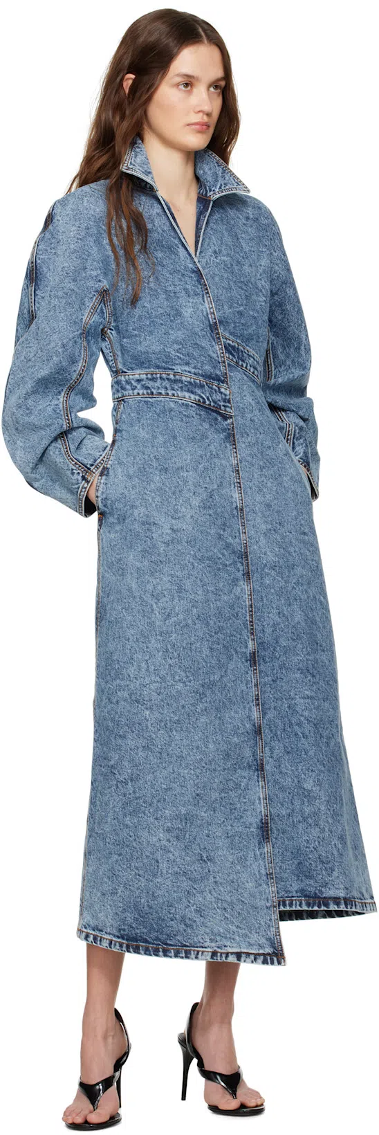ALAÏA Spiral Denim Trench In Bleu Neige