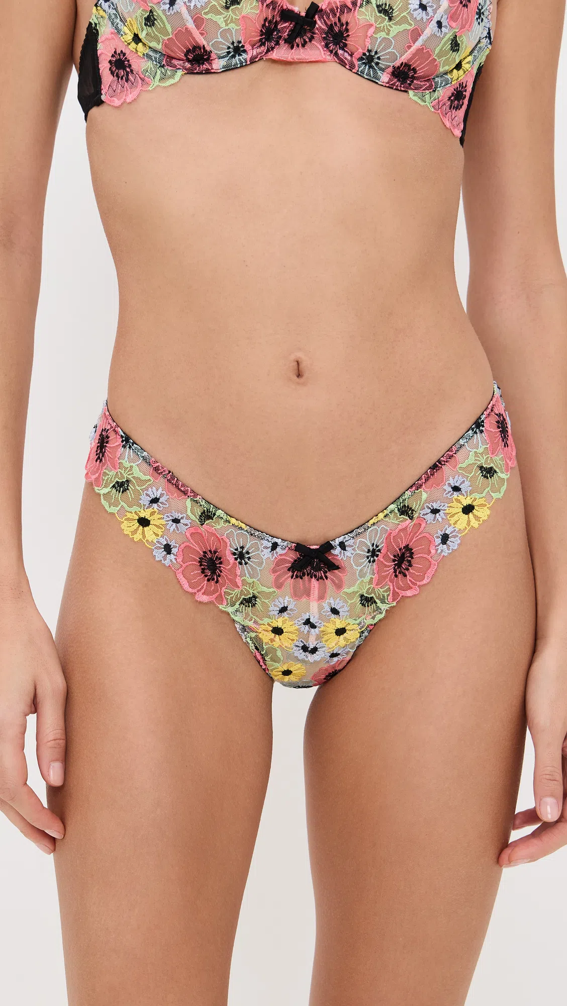 FLEUR DU MAL Azalea Embroidered Underwire Bra In Black