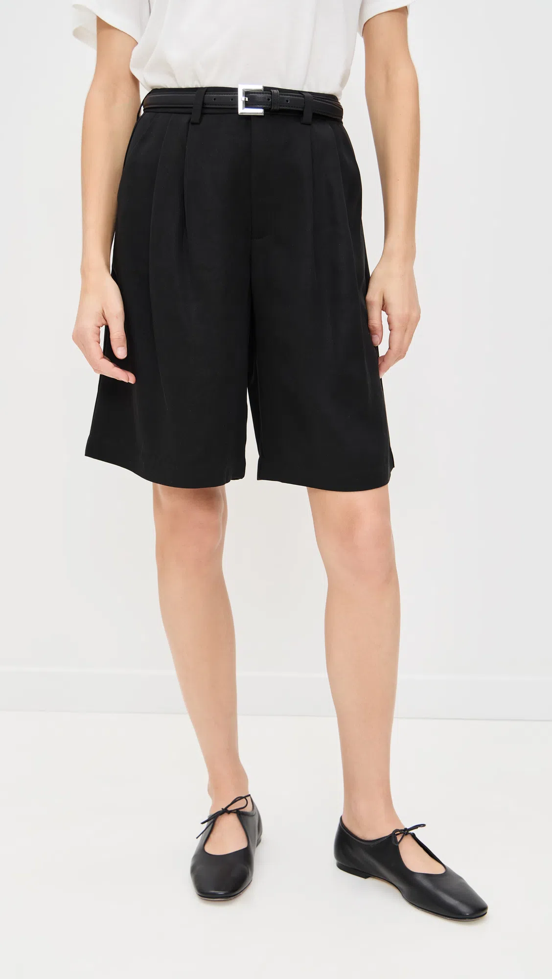 REFORMATION Drew Pleated Bermuda Shorts In Pitch Black