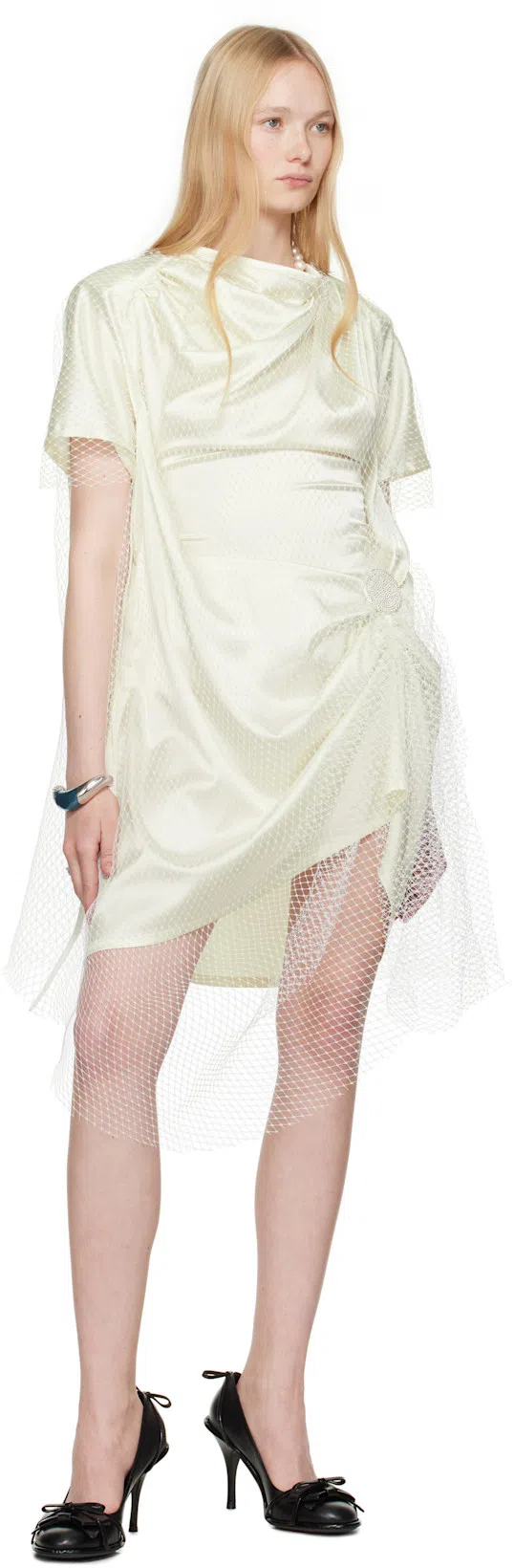 CHLOÉ Leonie Crystal-embellished Leather Pumps In Black