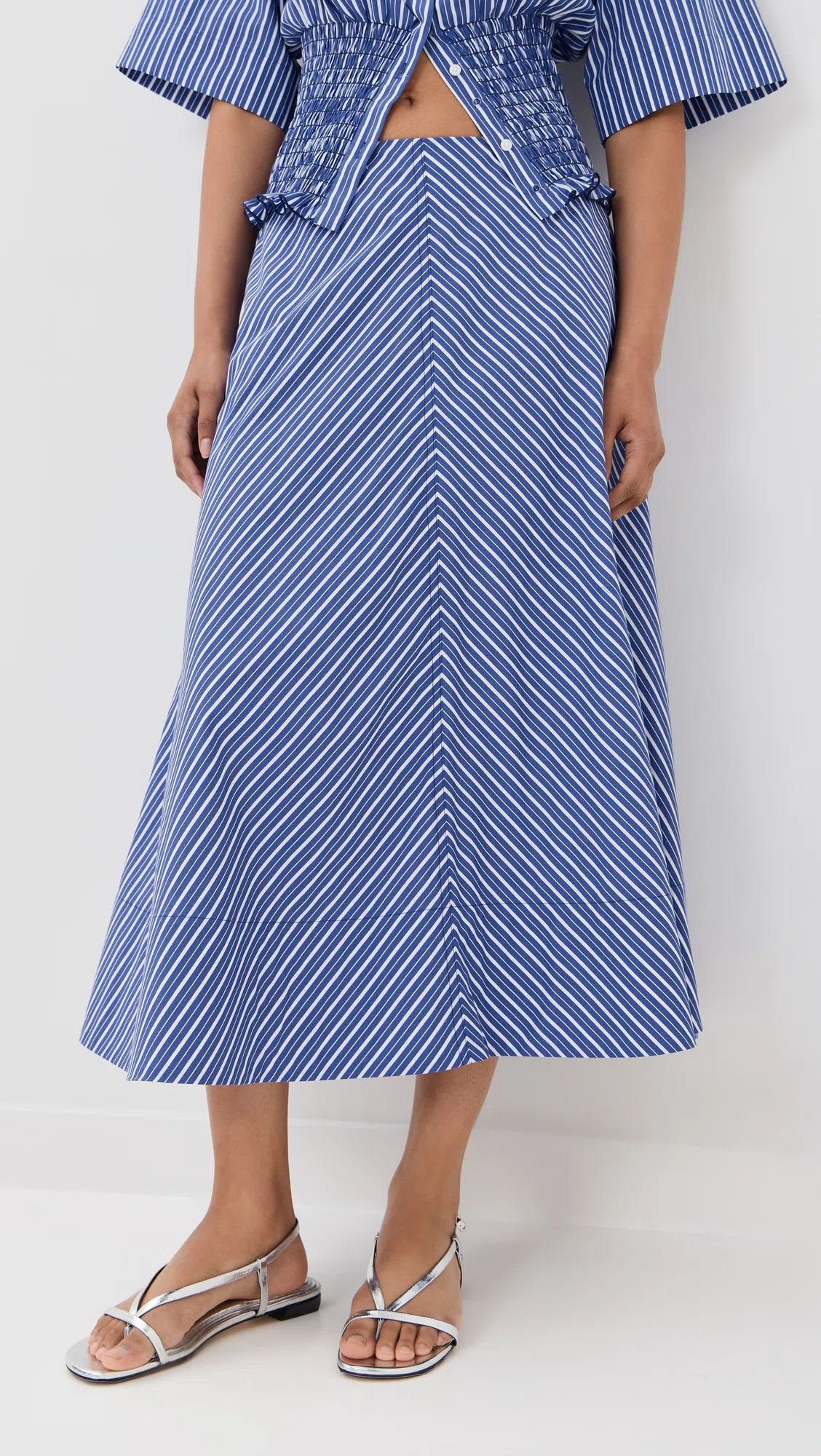 STAUD Crescent Moon-shaped Mini Bag In Polished Black Leather